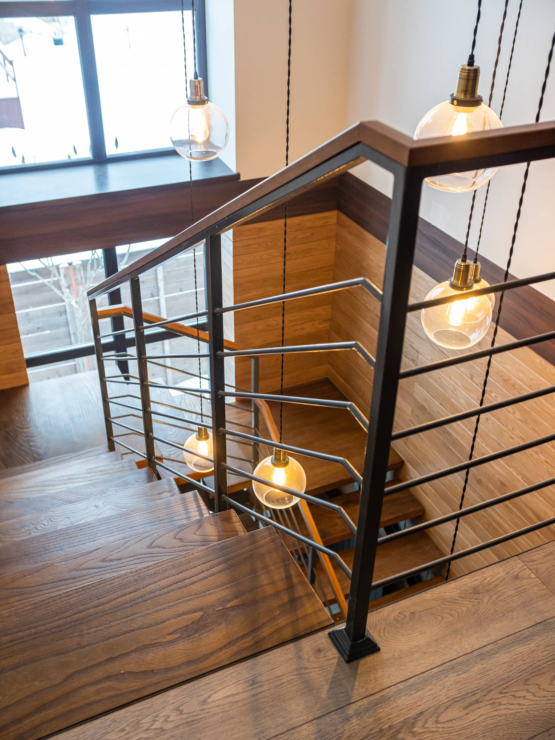 Лестницы 
с металлическим ограждением