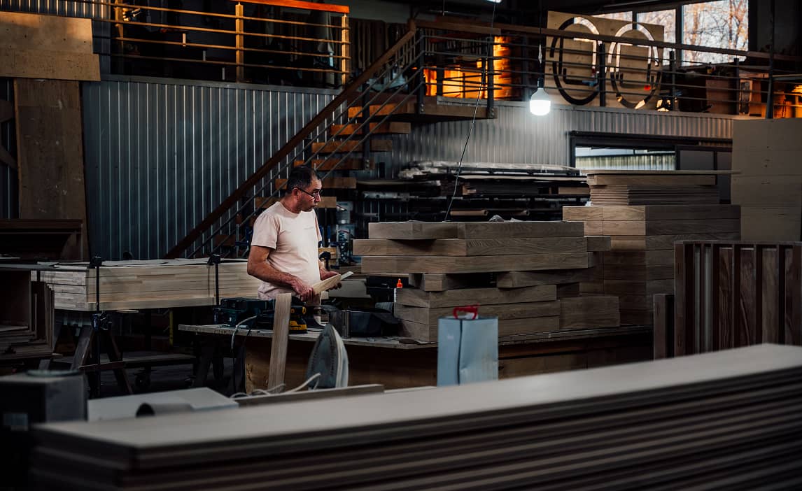 Сотрудничество с малым бизнесом - оптовые поставки деревянных панелей и элементов интерьера